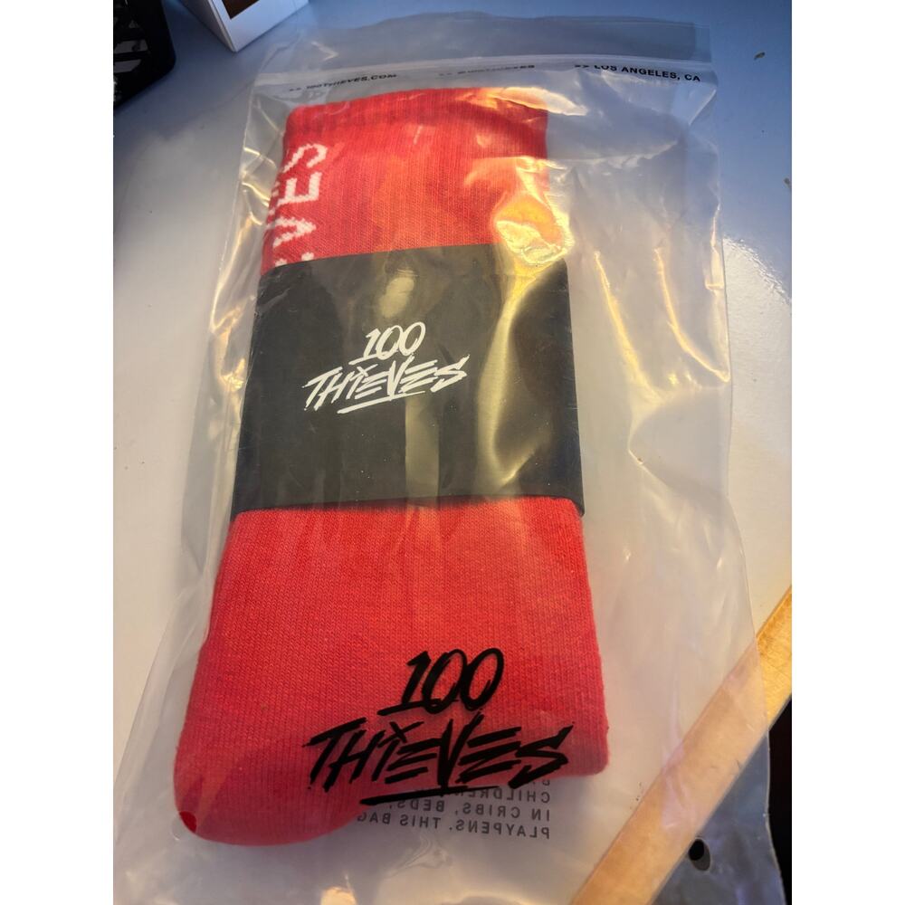 100 Thieves NWT Foundations Crew Socks One Size Red Cotton Blend Stretch